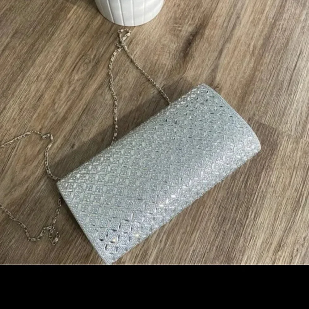 Silver clutch with rhinestones - Picture 4 of 9